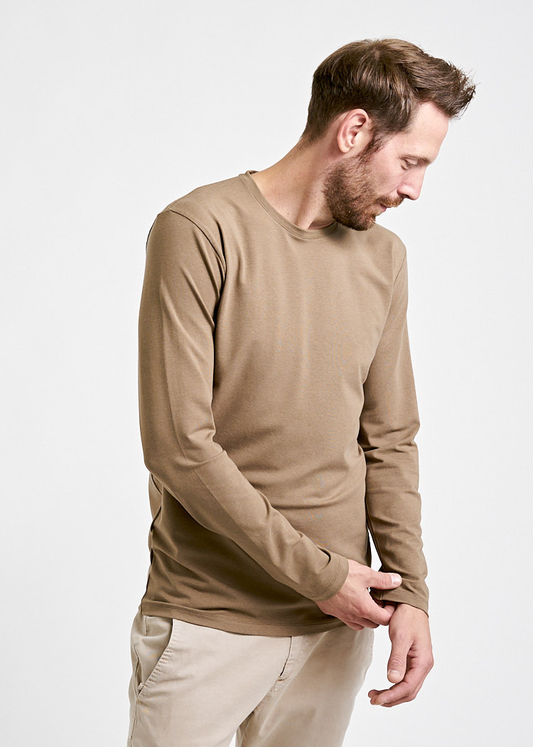 HERREN LANGARMSHIRT SHIITAKE