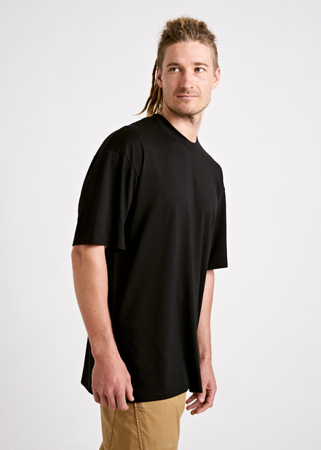 HERREN WOODSHIRT OVERCUT BLACK
